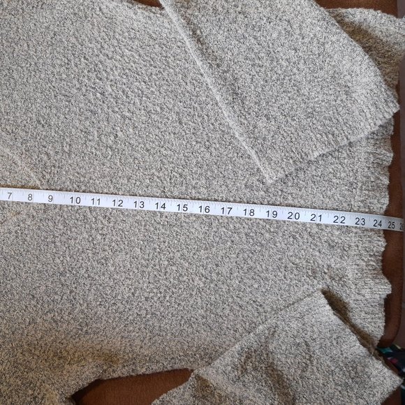 💋 LAST CHANCE 💋 Boho sage green cozy pullover - Picture 11 of 11